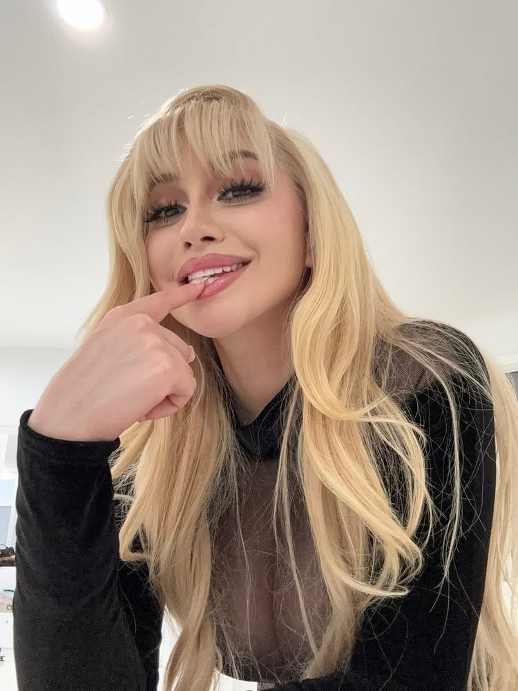 Agencias OnlyFans Medellín con modelo profesional enfocada en agencias de onlyfans, onlyfans colombia y onlyfans medellin