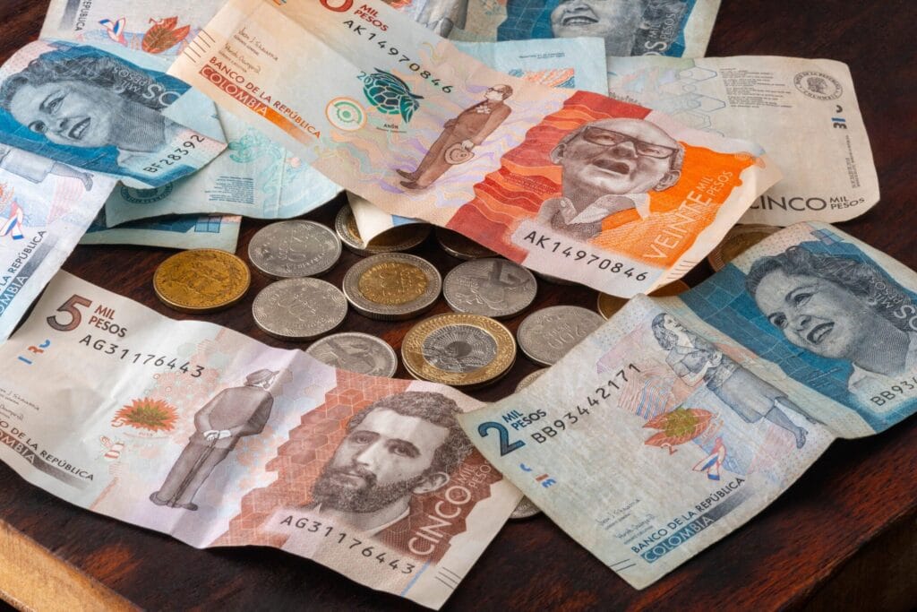 trabajo en linea enfocado en ganar dinero en linea como chatter dentro de OnlyFans Colombia